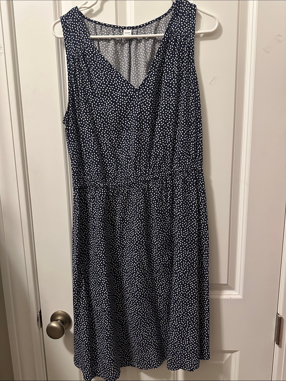 Old Navy Navy and White Polka Dot Sleeveless V-Neck Dress